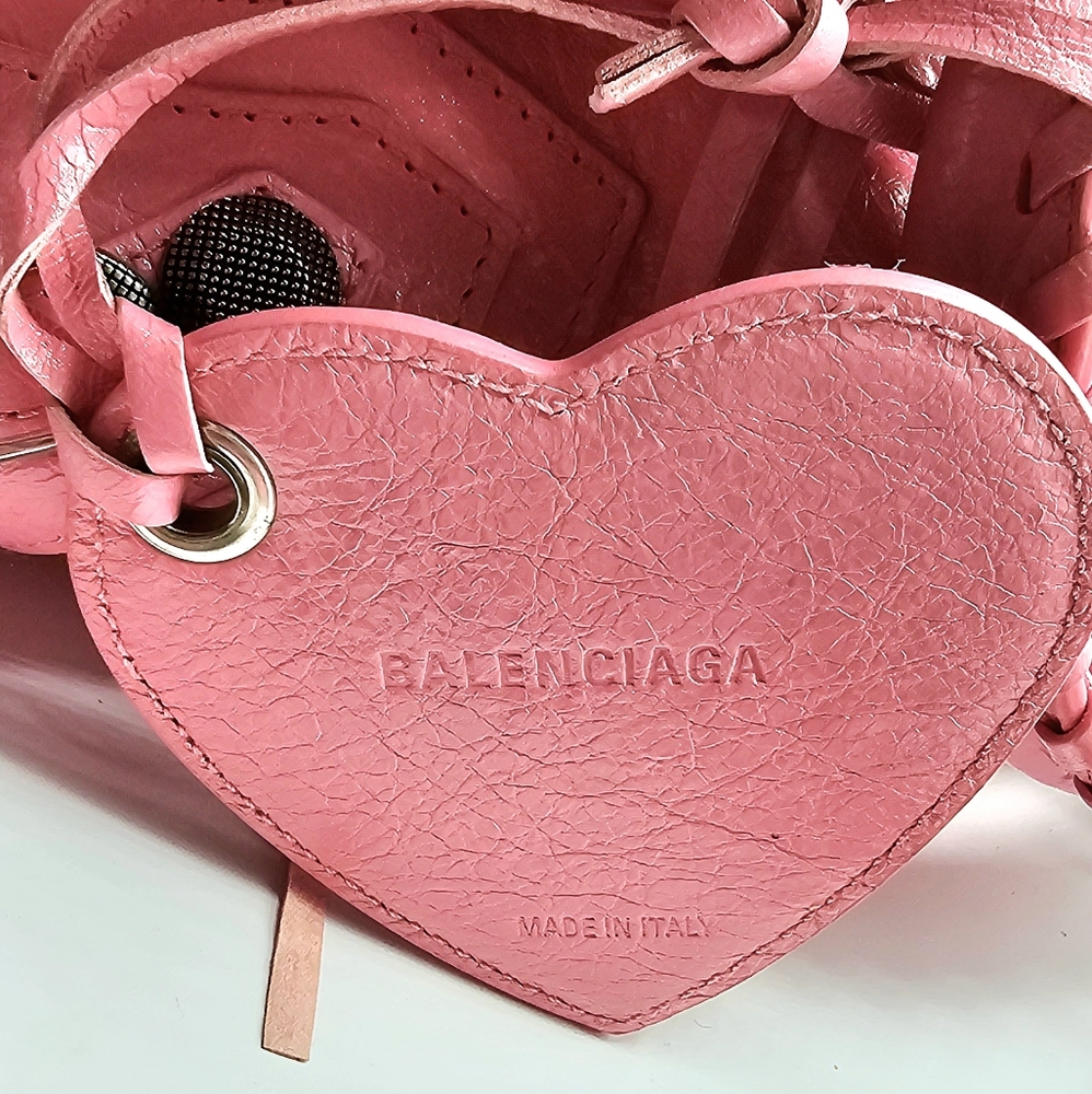 Balenciaga Neo Cagole Sweet Pink Crossbody Bag with Heart Mirror New W/ Tag - Picture 4 of 12
